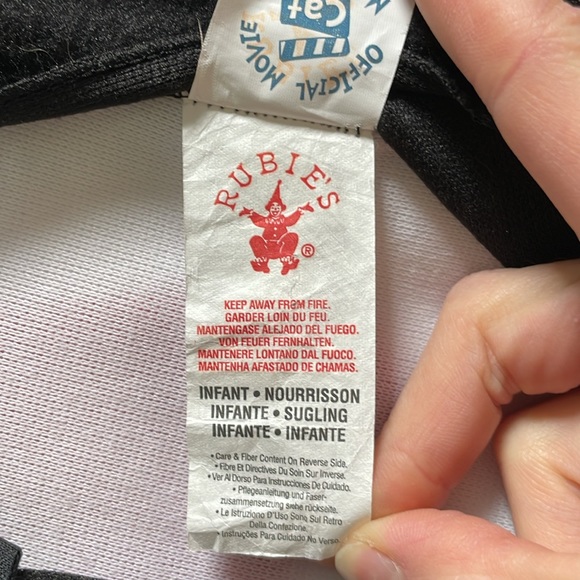 Cat in the Hat costume - Picture 2 of 5